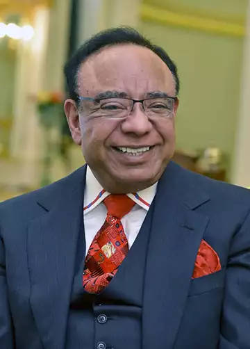 Dr. Malik Hasan Photo